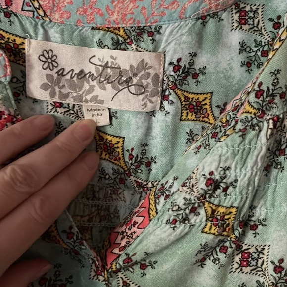 Love this patchwork pattern tunic! - Picture 2 of 3